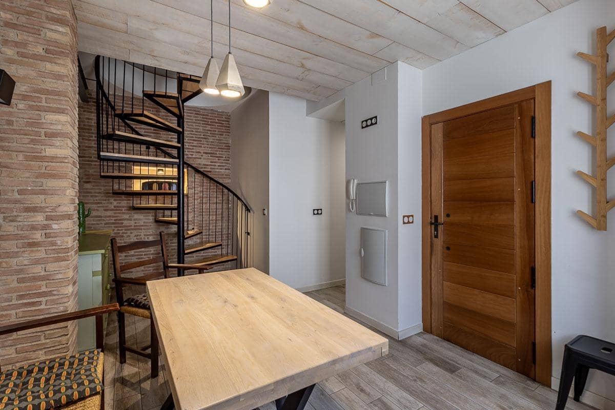 5 soverom Hus til salgs i Granada by - € 470 000 (Ref: 9849407)