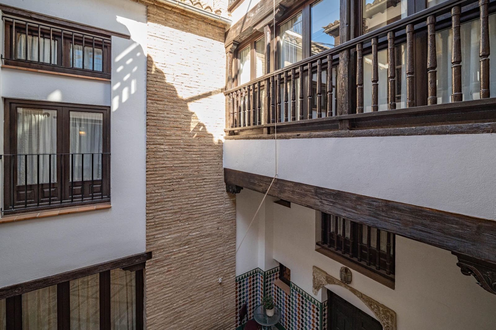 14 bedroom Townhouse for sale in Granada city - € 1,450,000 (Ref: 9861013)