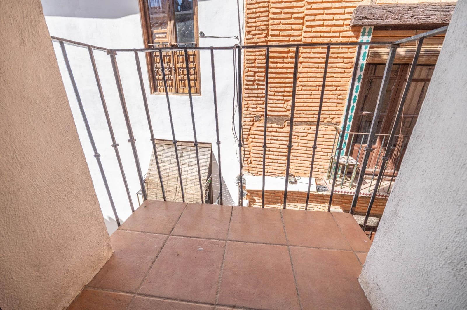 14 bedroom Townhouse for sale in Granada city - € 1,450,000 (Ref: 9861013)