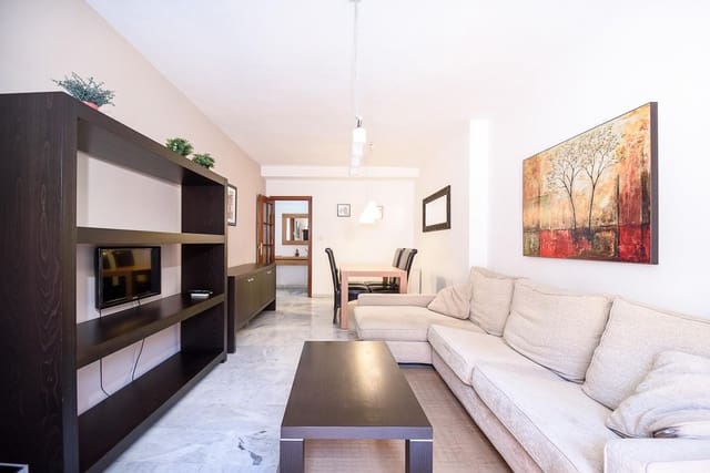 2 bedroom Flat for sale in Granada city with garage - € 270,000 (Ref: 9911094)