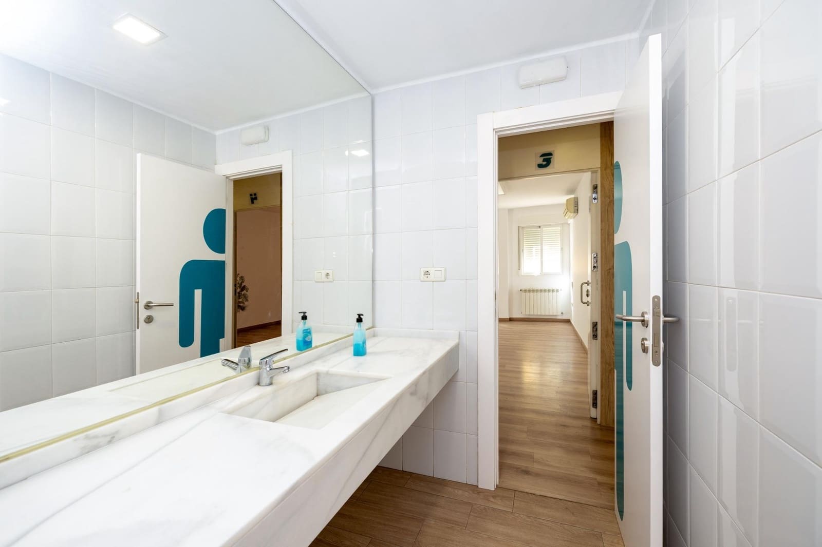 5 bedroom Flat for sale in Granada city - € 499,000 (Ref: 9938233)