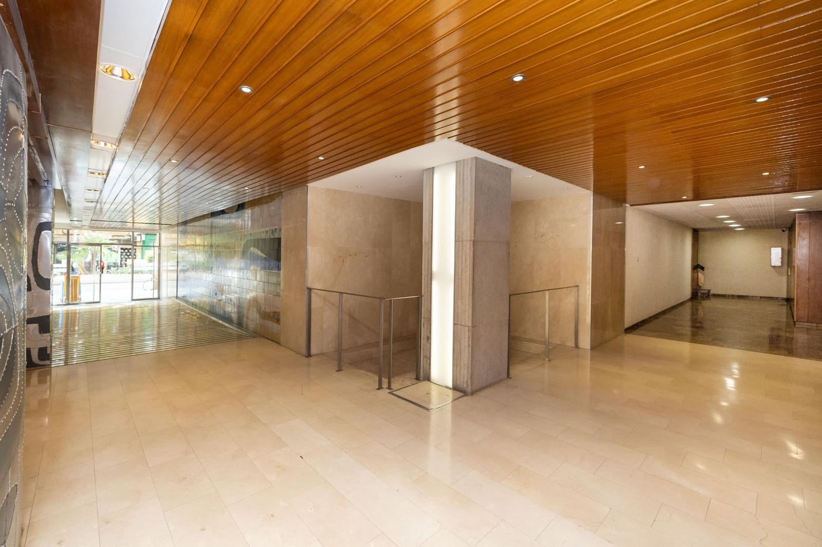 5 bedroom Flat for sale in Granada city - € 499,000 (Ref: 9938233)