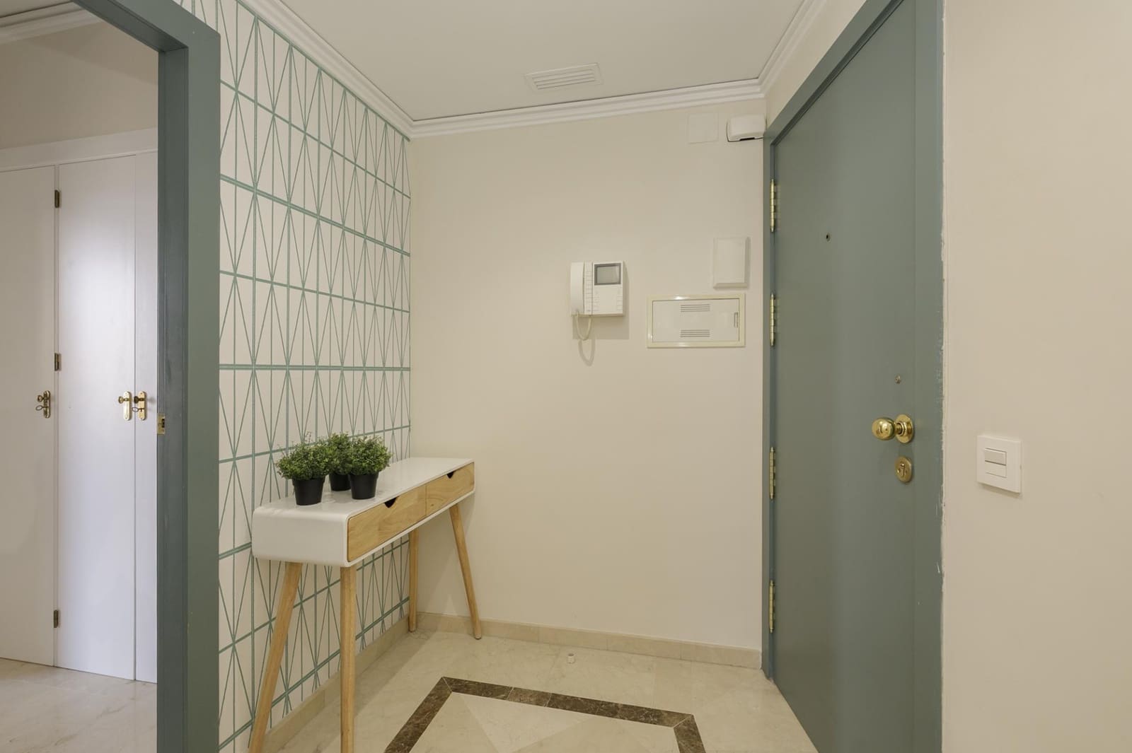 1 bedroom Apartment for sale in Granada city - € 335,000 (Ref: 9938237)