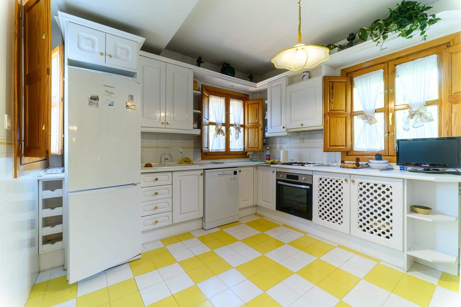 5 sovrum Villa till salu i Albolote med pool garage - 368 000 € (Ref: 9949828)