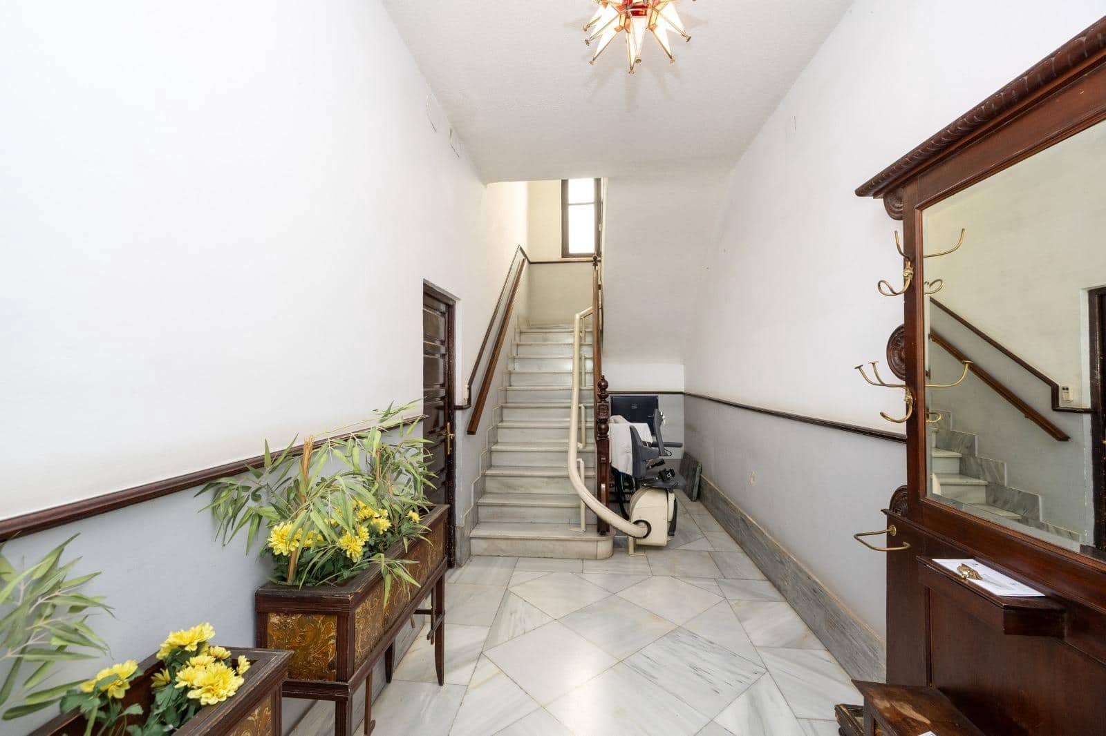 Piso de 4 habitaciones en Granada ciudad en venta con garaje - 850.000 € (Ref: 9977345)