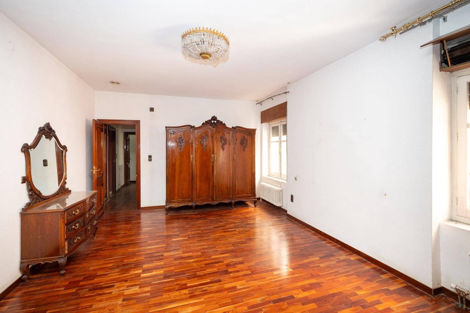 Piso de 4 habitaciones en Granada ciudad en venta con garaje - 850.000 € (Ref: 9977345)