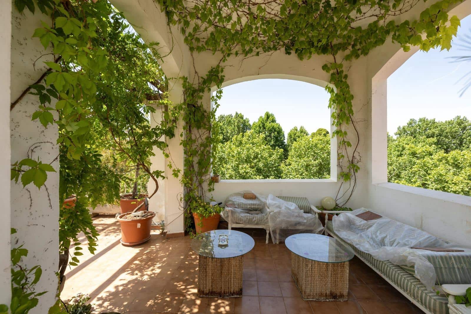 Piso de 4 habitaciones en Granada ciudad en venta con garaje - 850.000 € (Ref: 9977345)