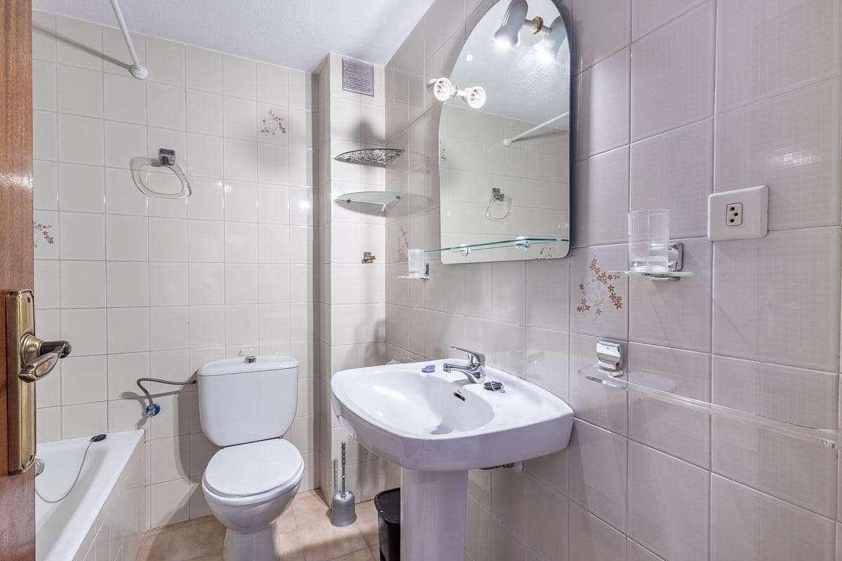 4 chambre Appartement à vendre à Grenade ville avec piscine - 370 000 € (Ref: 9977347)