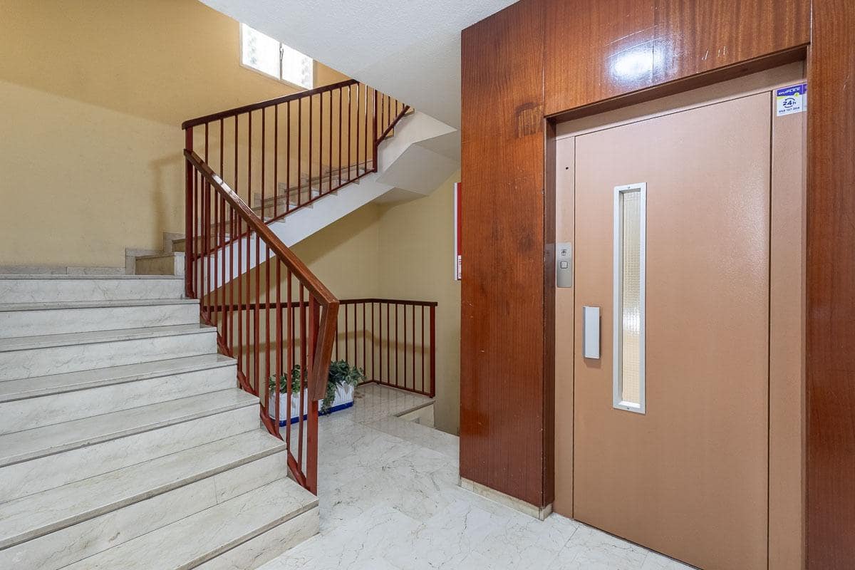 4 chambre Appartement à vendre à Grenade ville avec piscine - 370 000 € (Ref: 9977347)