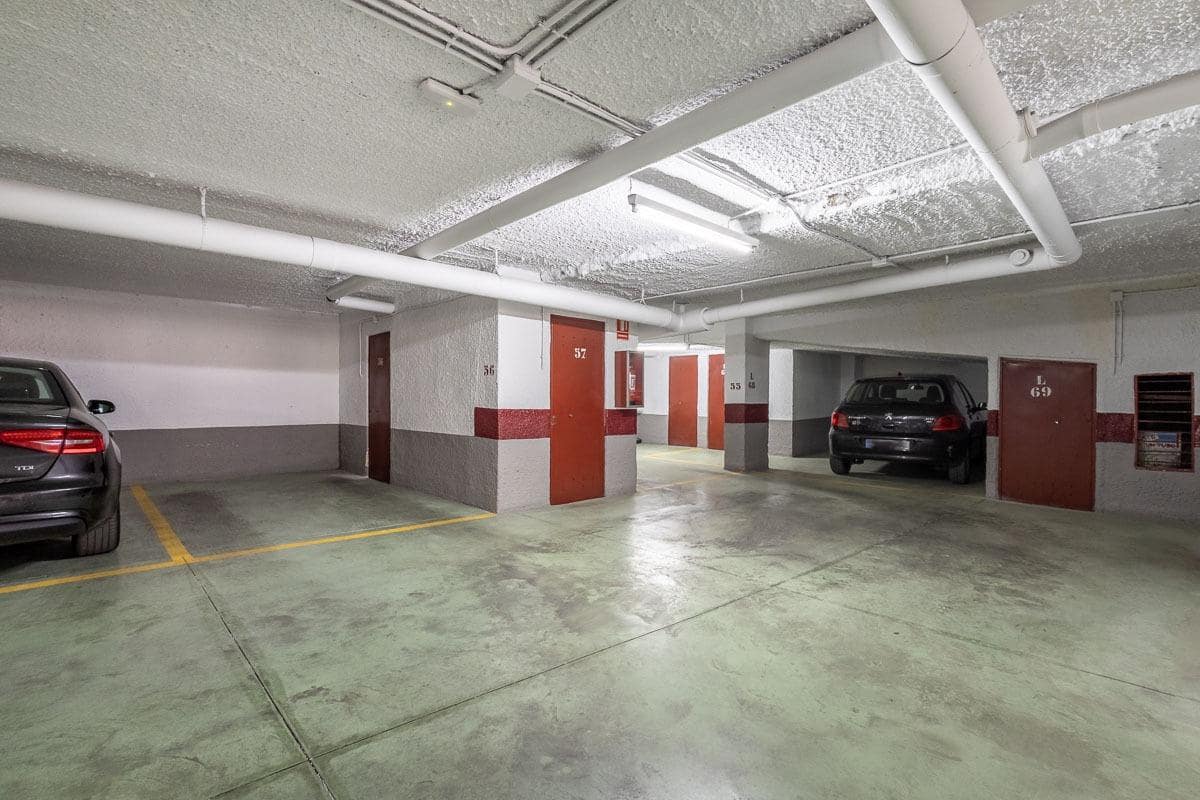 4 chambre Appartement à vendre à Grenade ville avec piscine - 370 000 € (Ref: 9977347)