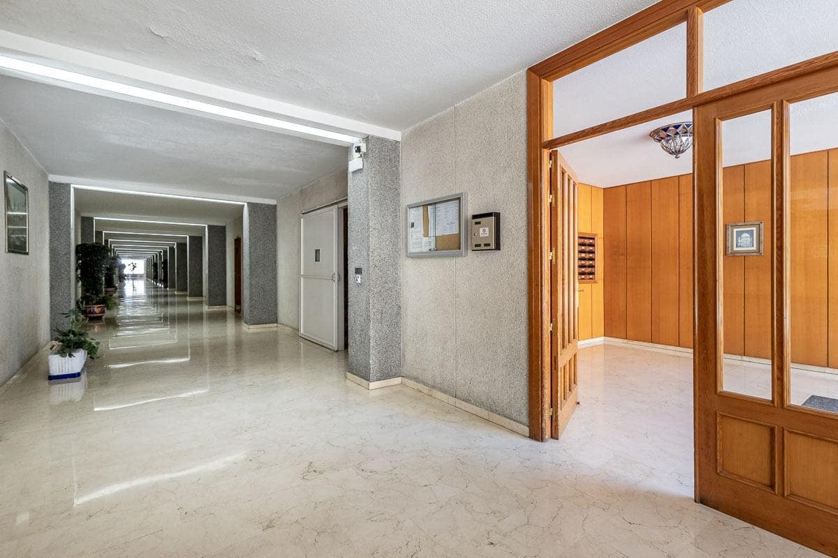 4 chambre Appartement à vendre à Grenade ville avec piscine - 370 000 € (Ref: 9977347)