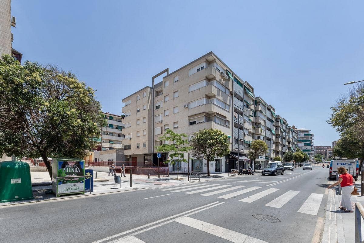 4 chambre Appartement à vendre à Grenade ville avec piscine - 370 000 € (Ref: 9977347)