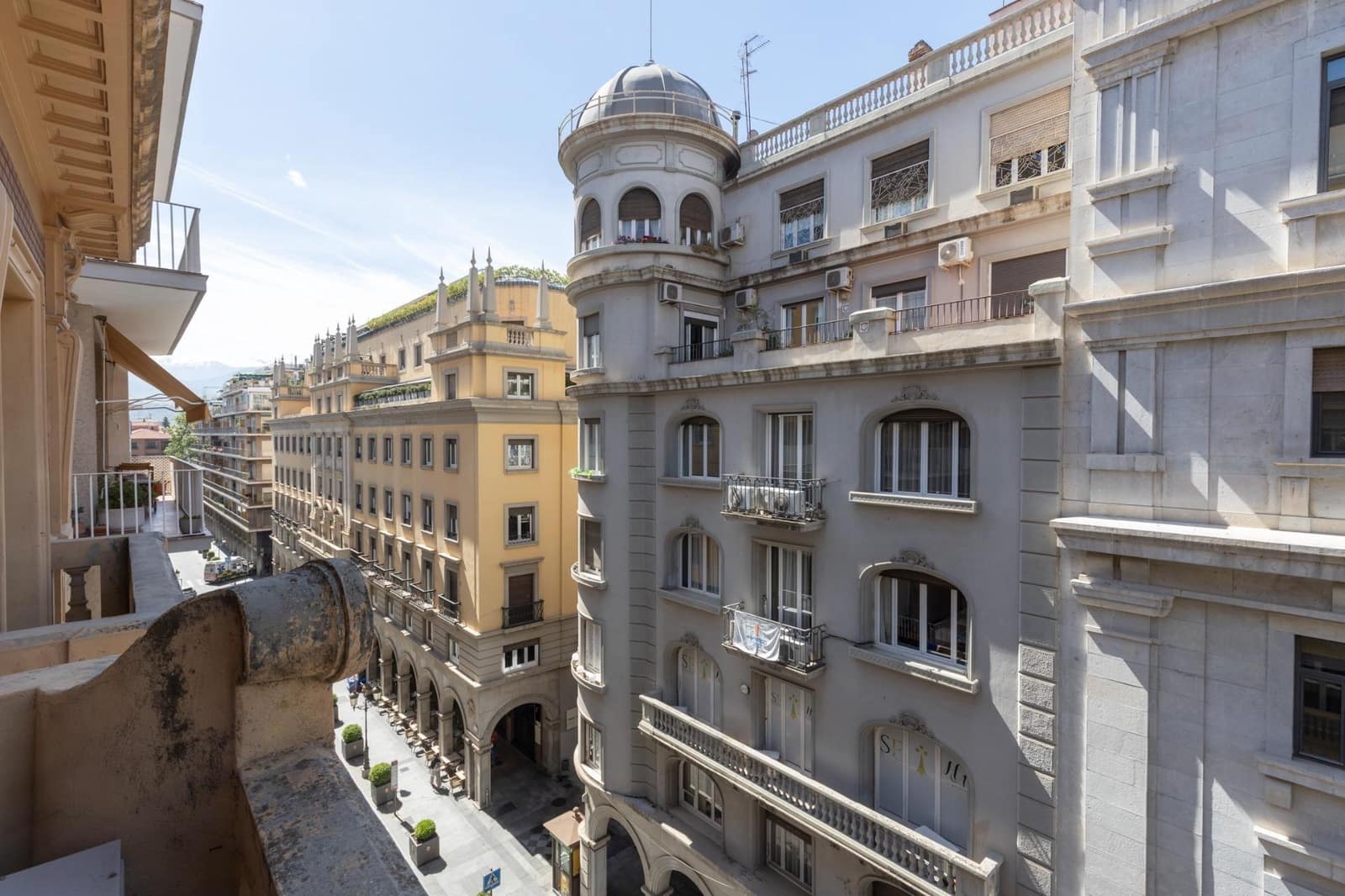 5 soveværelse Lejlighed til salg i Granada by - € 650.000 (Ref: 9977350)