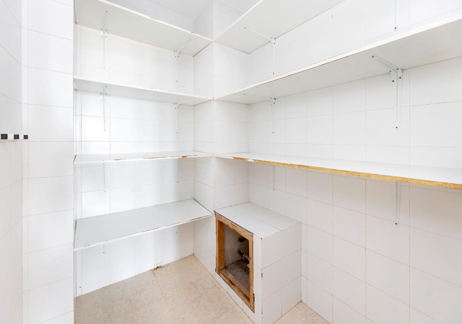 5 soveværelse Villa til salg i Monachil med swimmingpool garage - € 450.000 (Ref: 9986901)