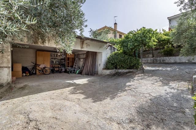 6 sypialnia Willa na sprzedaż w Las Gabias z basenem garażem - 320 000 € (Ref: 9990752)
