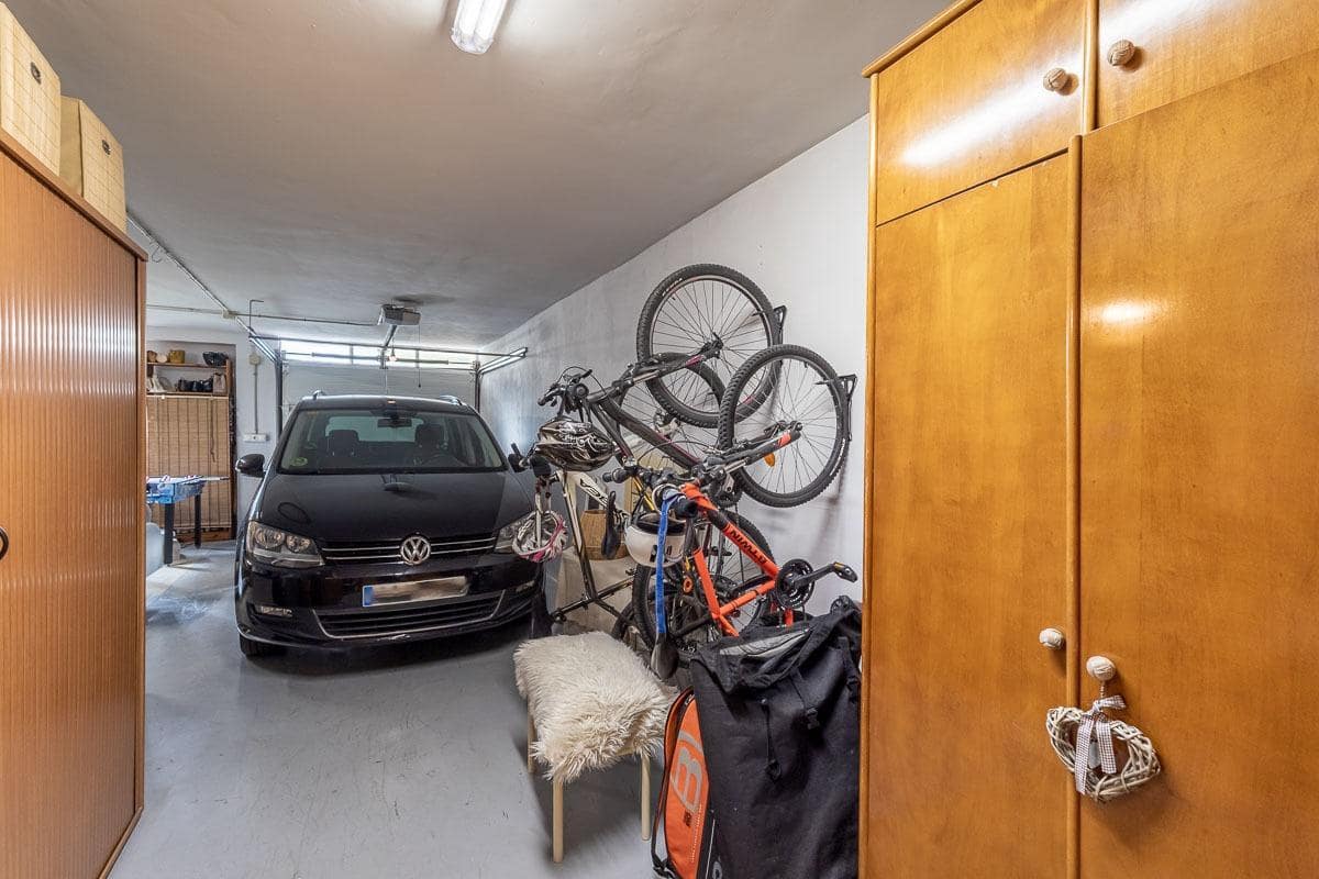 3 Zimmer Reihenhaus zu verkaufen in La Zubia mit Pool Garage - 320.000 € (Ref: 9990753)