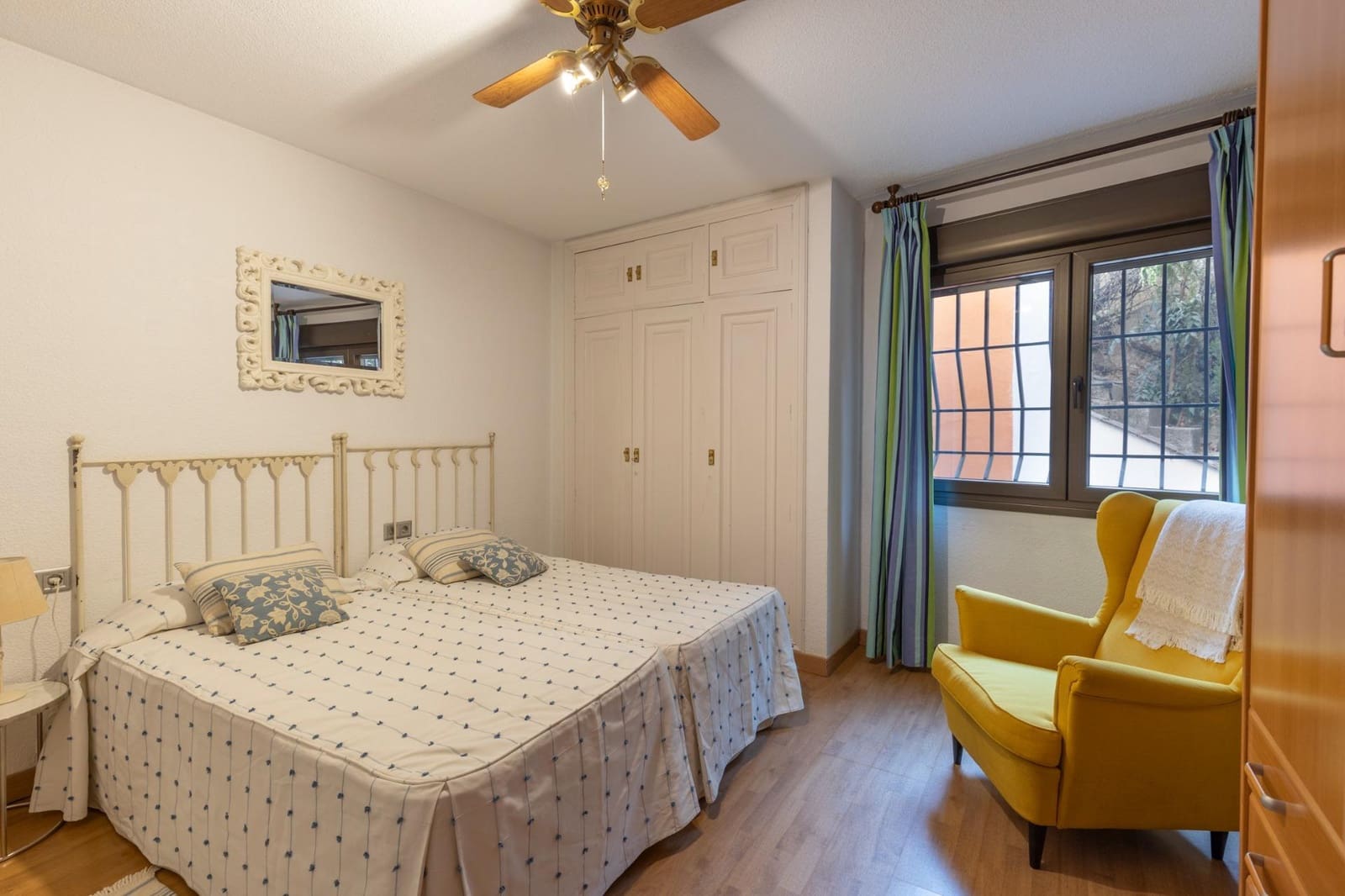 Piso de 4 habitaciones en Granada ciudad en venta con piscina garaje - 950.000 € (Ref: 9994283)