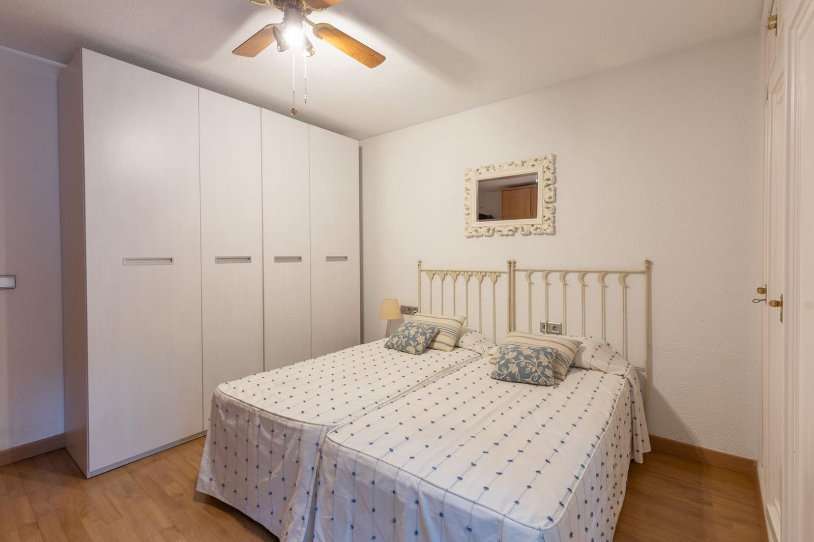 Piso de 4 habitaciones en Granada ciudad en venta con piscina garaje - 950.000 € (Ref: 9994283)