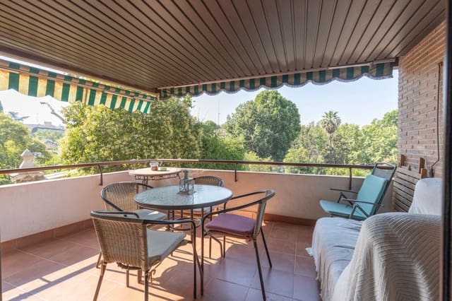 Piso de 4 habitaciones en Granada ciudad en venta con piscina garaje - 950.000 € (Ref: 9994283)