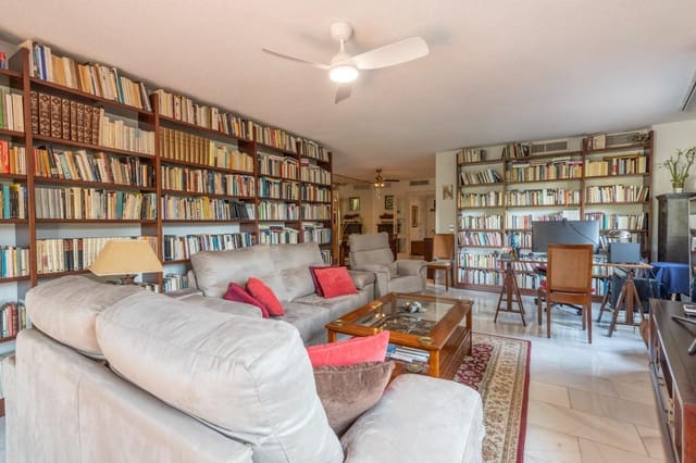 Piso de 4 habitaciones en Granada ciudad en venta con piscina garaje - 950.000 € (Ref: 9994283)
