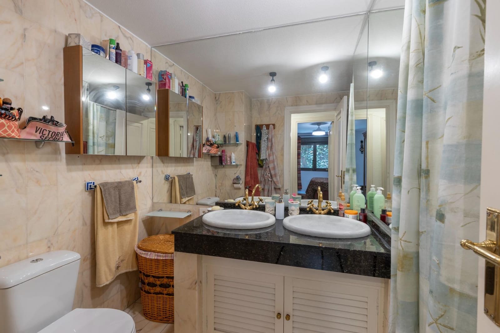 Piso de 4 habitaciones en Granada ciudad en venta con piscina garaje - 950.000 € (Ref: 9994283)