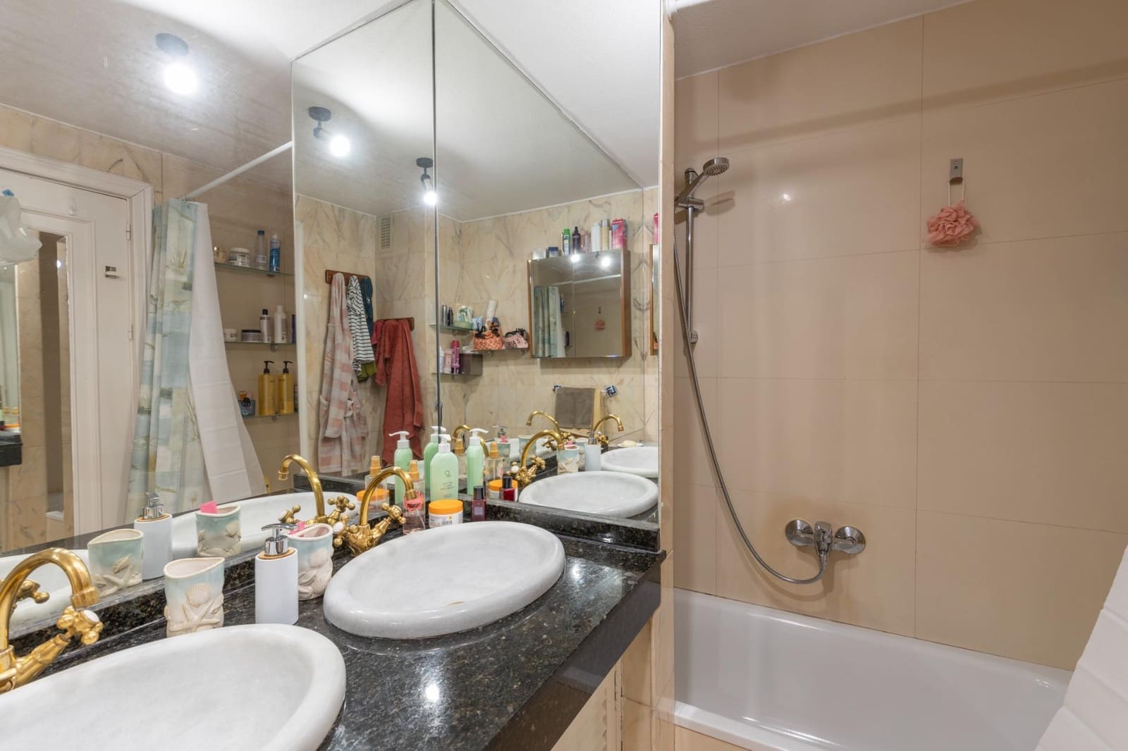 Piso de 4 habitaciones en Granada ciudad en venta con piscina garaje - 950.000 € (Ref: 9994283)