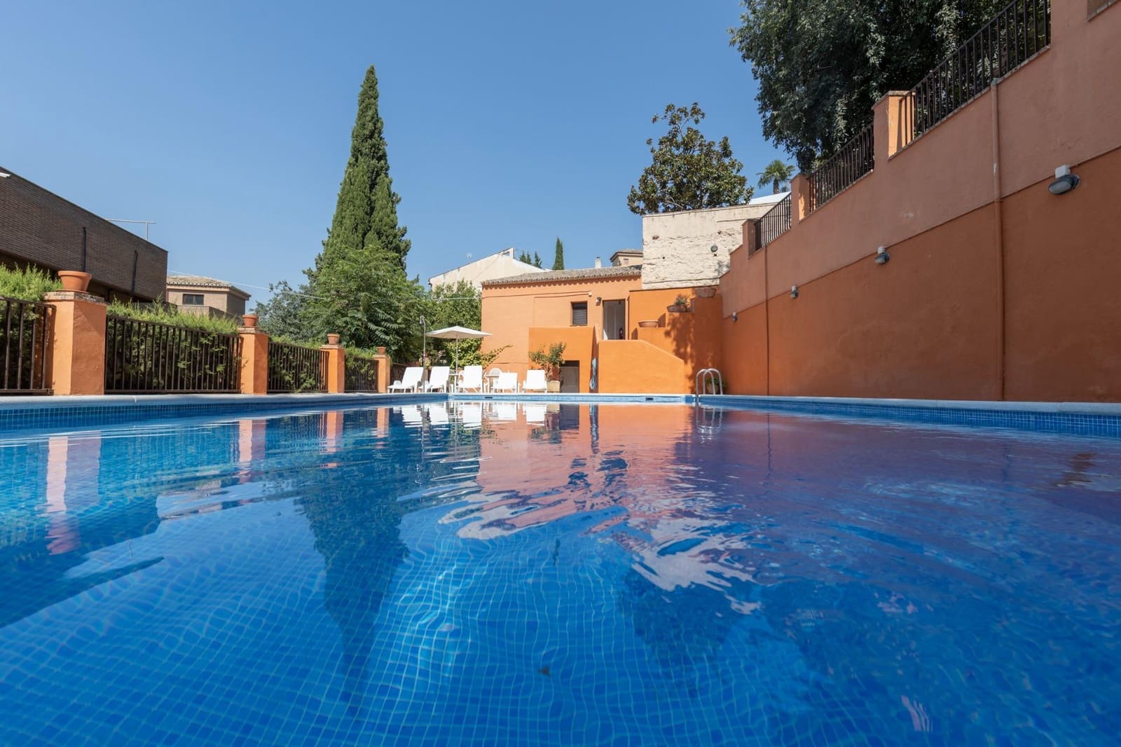 Piso de 4 habitaciones en Granada ciudad en venta con piscina garaje - 950.000 € (Ref: 9994283)