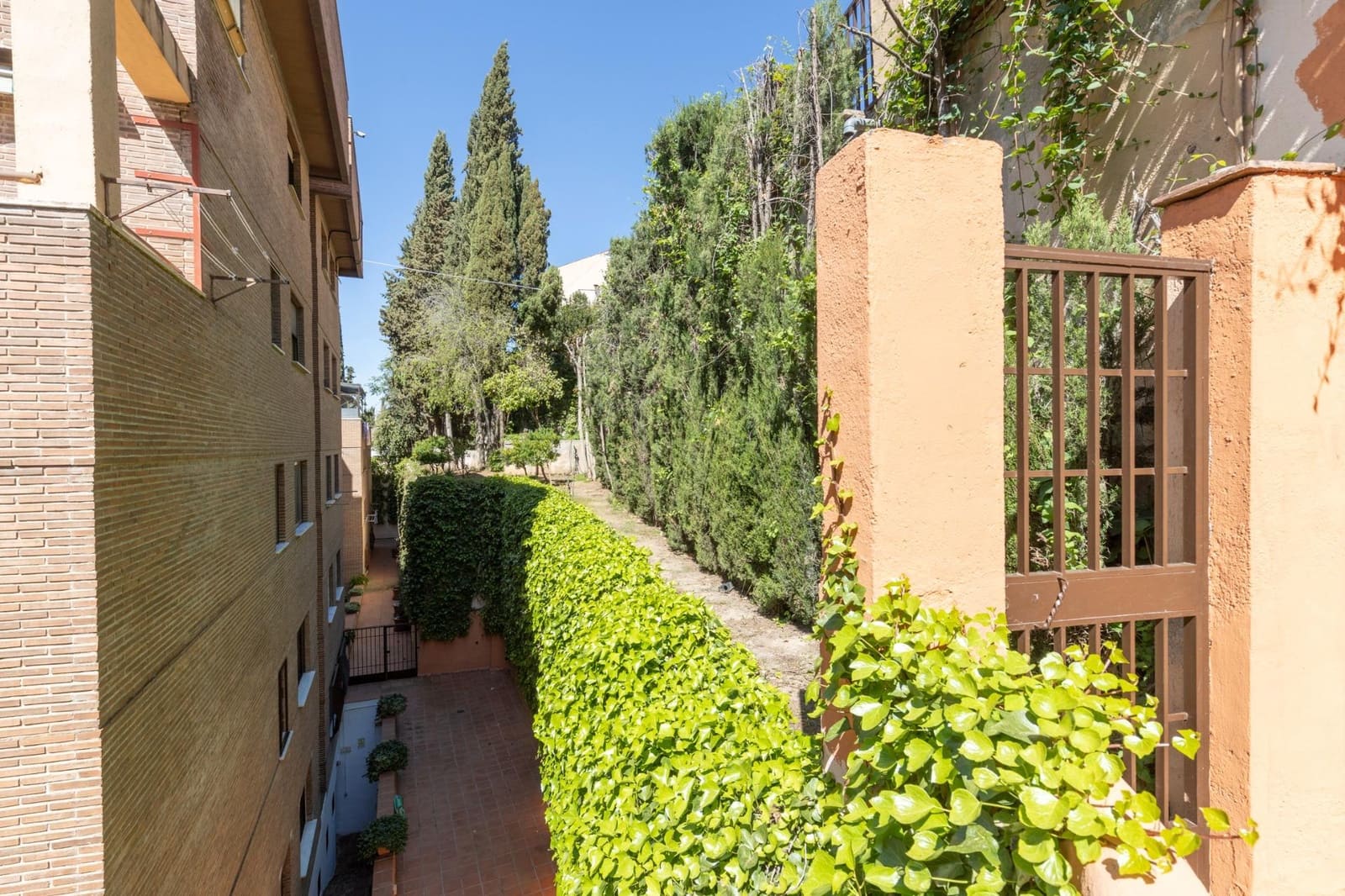 Piso de 4 habitaciones en Granada ciudad en venta con piscina garaje - 950.000 € (Ref: 9994283)