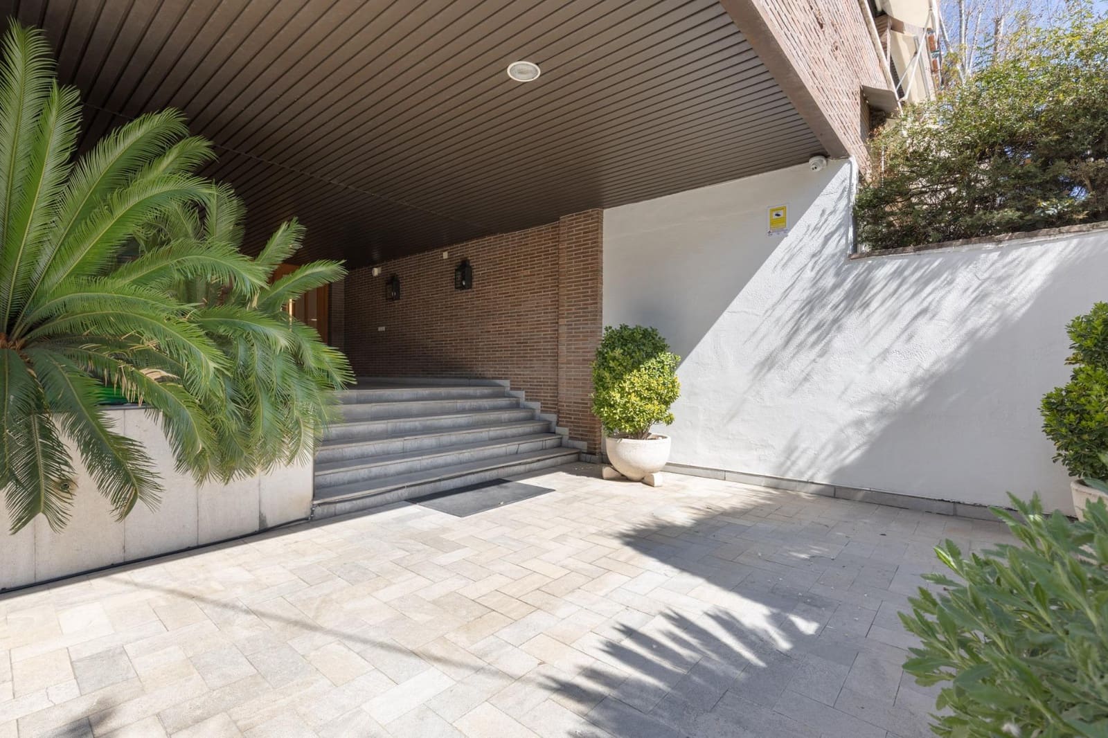 Piso de 4 habitaciones en Granada ciudad en venta con piscina garaje - 950.000 € (Ref: 9994283)