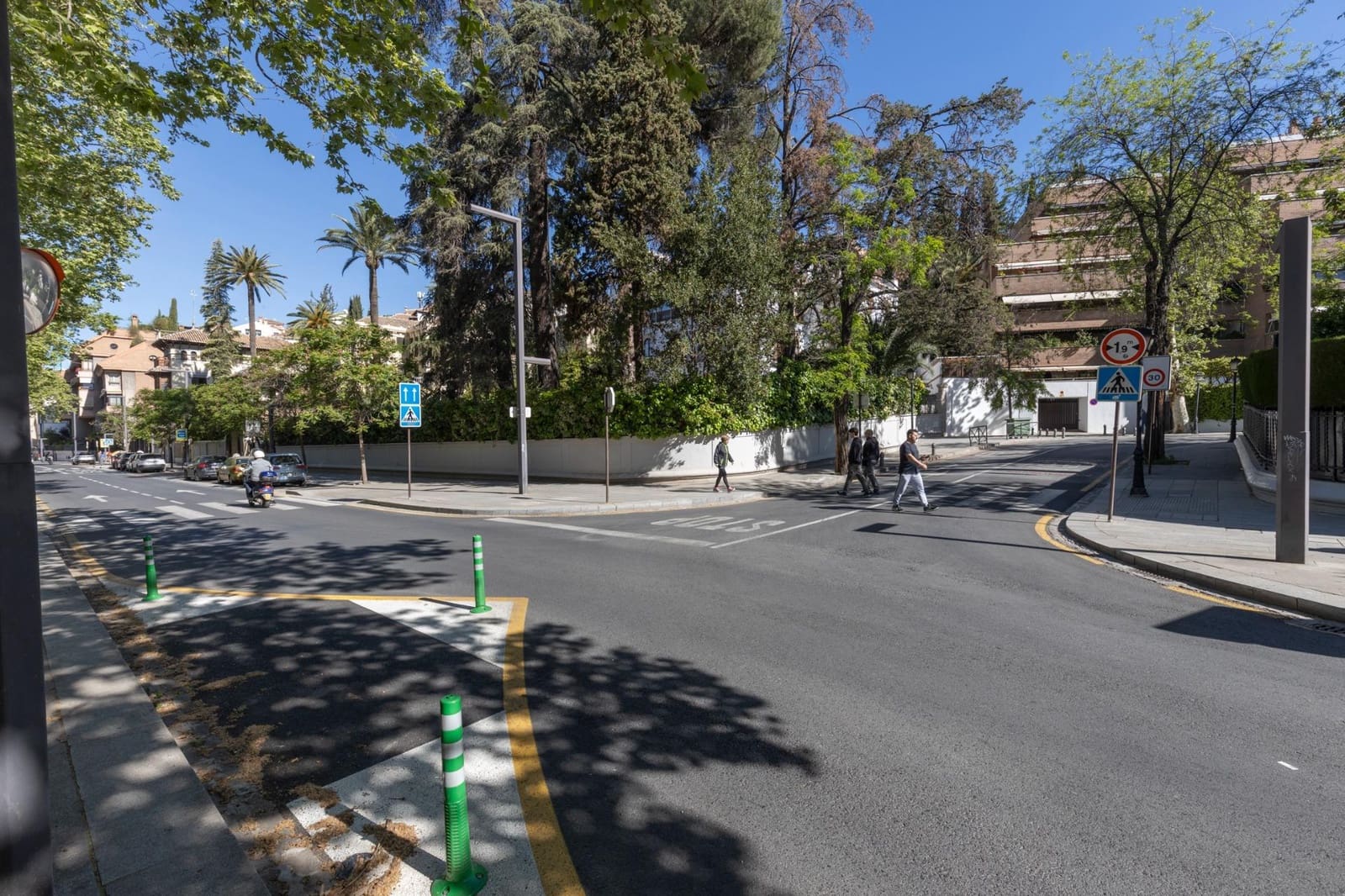 Piso de 4 habitaciones en Granada ciudad en venta con piscina garaje - 950.000 € (Ref: 9994283)