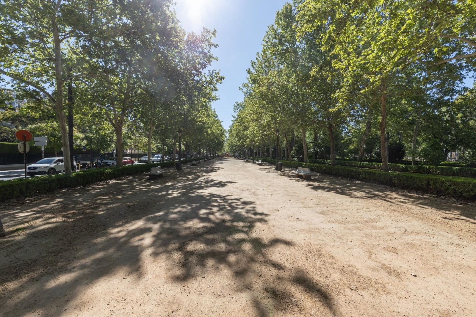 Piso de 4 habitaciones en Granada ciudad en venta con piscina garaje - 950.000 € (Ref: 9994283)