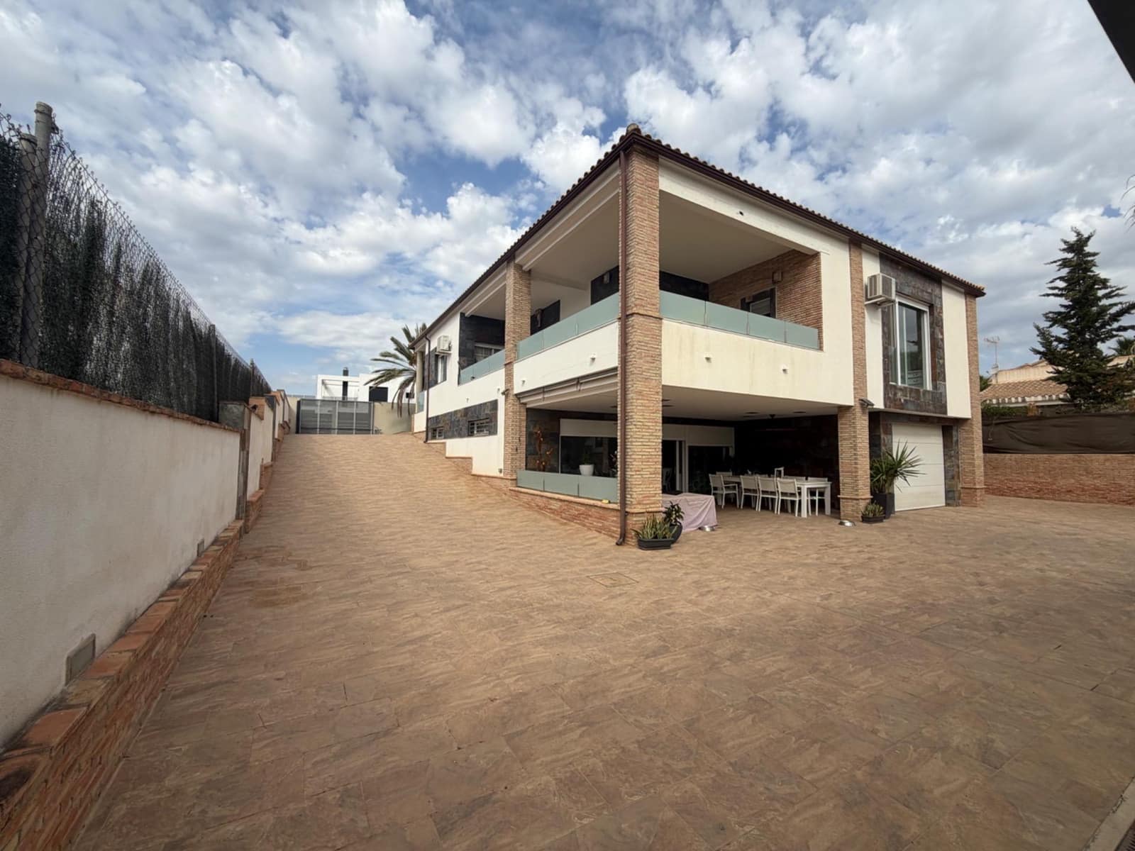 5 slaapkamer Villa te koop in Molina de Segura met zwembad garage - € 685.000 (Ref: 10129701)