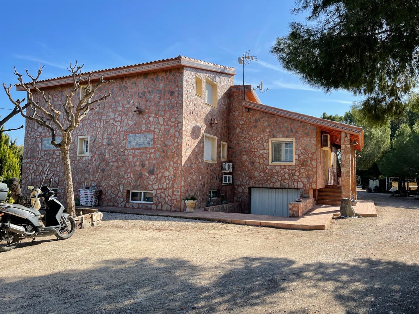 5 soveværelse Finca/Landehus til salg i Molina de Segura med swimmingpool garage - € 875.000 (Ref: 6749181)