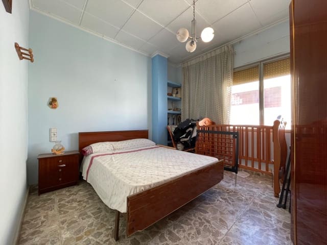 4 makuuhuone Omakotitalo myytävänä paikassa Archena mukana 
autotalli - 156 900 € (Ref: 7872979)