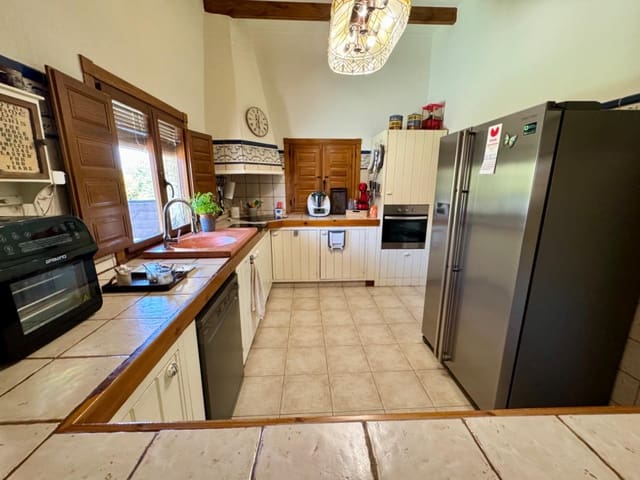 4 soverom Villa til salgs i Los Valientes, Molina de Segura med svømmebasseng garasje - € 450 000 (Ref: 8362876)