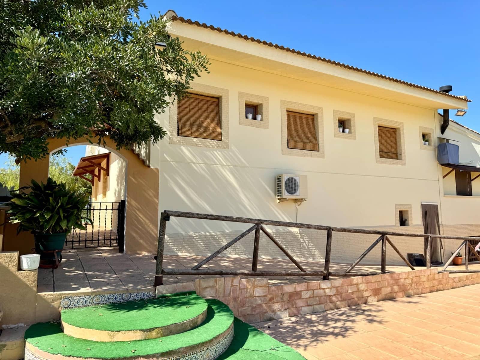 4 soverom Villa til salgs i Los Valientes med svømmebasseng garasje - € 450 000 (Ref: 8362876)