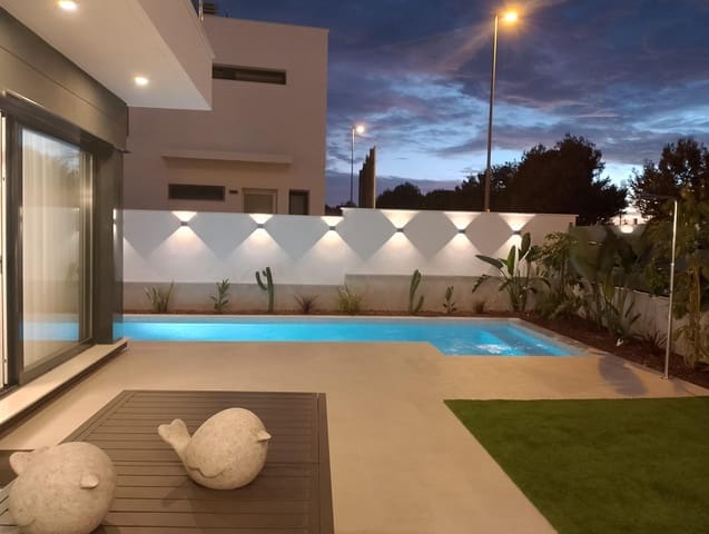 3 Zimmer Villa zu verkaufen in Roda, San Javier mit Pool - 379.000 € (Ref: 8625097)