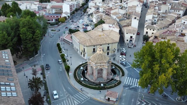 5 bedroom Restaurant/Bar for sale in Caravaca de la Cruz with garage - € 450,000 (Ref: 8757854)