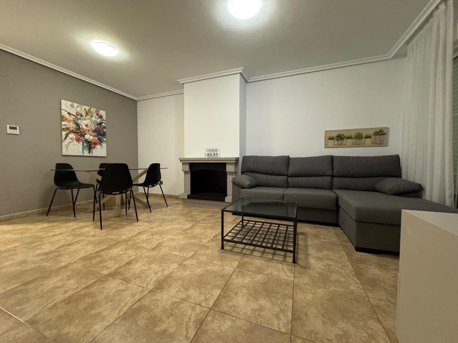 3 slaapkamer Rijtjeshuis te koop in Fortuna met garage - € 128.000 (Ref: 8847560)