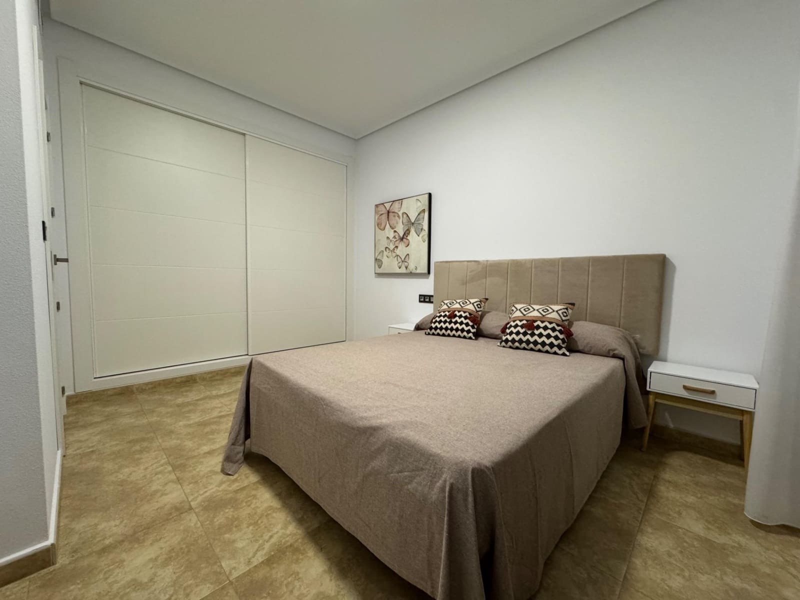 3 slaapkamer Rijtjeshuis te koop in Fortuna met garage - € 128.000 (Ref: 8847560)