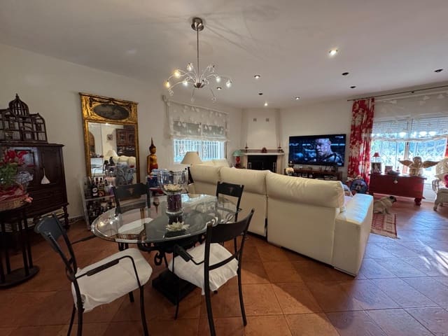 5 soveværelse Villa til salg i Molina de Segura med swimmingpool - € 550.000 (Ref: 8905403)