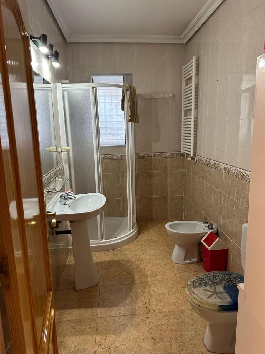 4 soveværelse Villa til salg i La Alcayna med swimmingpool - € 595.000 (Ref: 9032281)