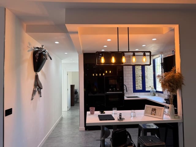 4 camera da letto Villa in vendita in Fortuna con piscina garage - 285.000 € (Rif: 9051148)