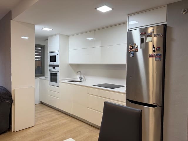 4 camera da letto Appartamento da affittare in Churra, Murcia città con garage - 1.400 € (Rif: 9112438)