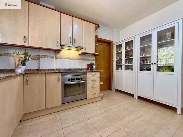 4 sovrum Semi-fristående Villa till salu i Altorreal, Molina de Segura med pool garage - 321 000 € (Ref: 9174601)