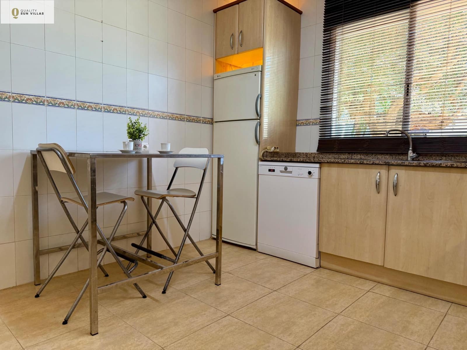 4 sypialnia Dom blizniak na sprzedaż w Altorreal z basenem garażem - 321 000 € (Ref: 9174601)