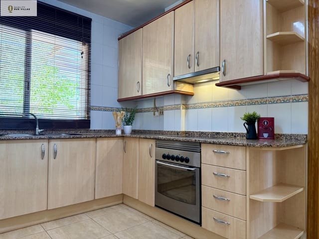 4 sovrum Semi-fristående Villa till salu i Altorreal, Molina de Segura med pool garage - 321 000 € (Ref: 9174601)