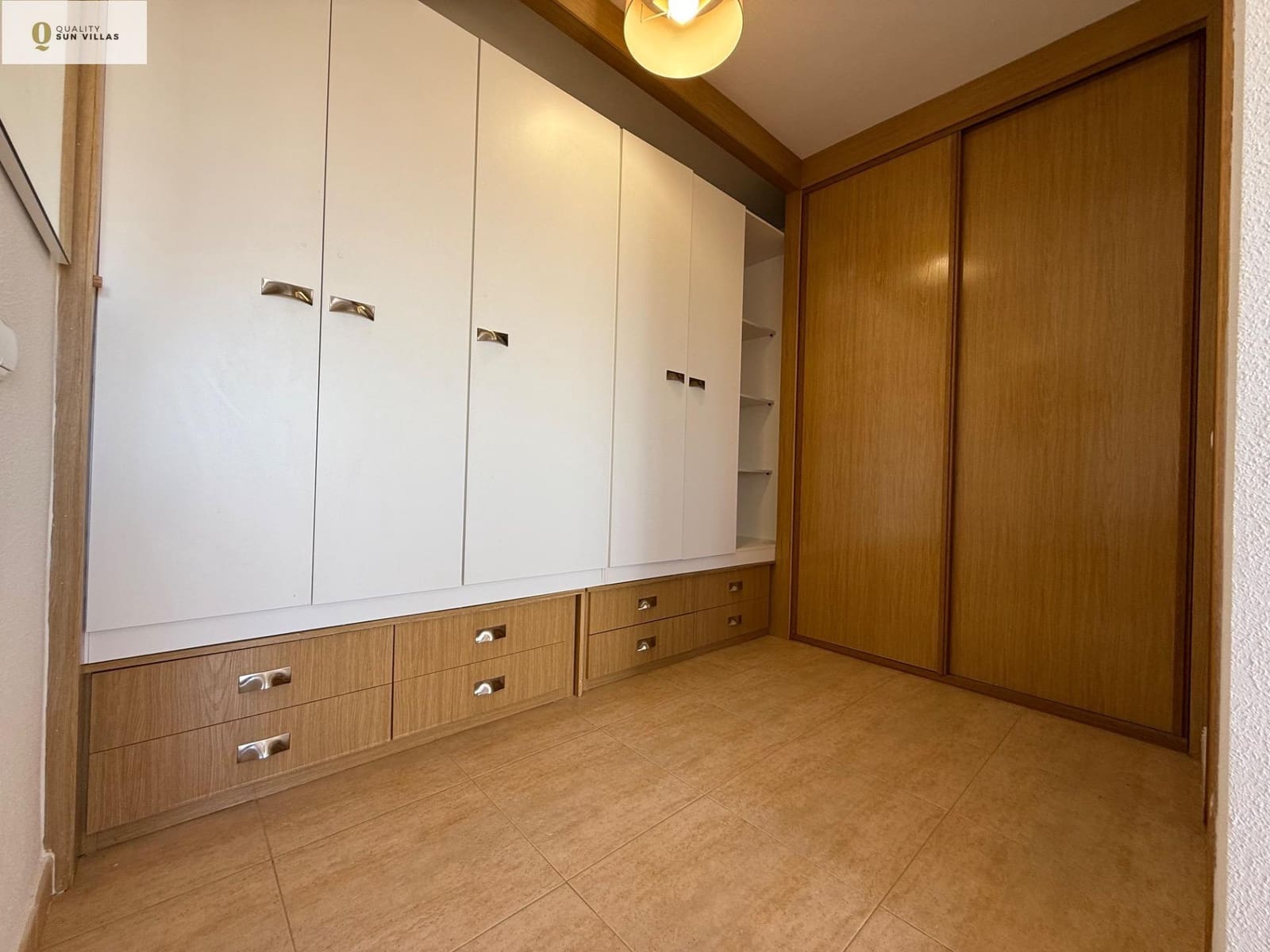 4 slaapkamer Halfvrijstaande villa te koop in Altorreal met zwembad garage - € 325.000 (Ref: 9174601)