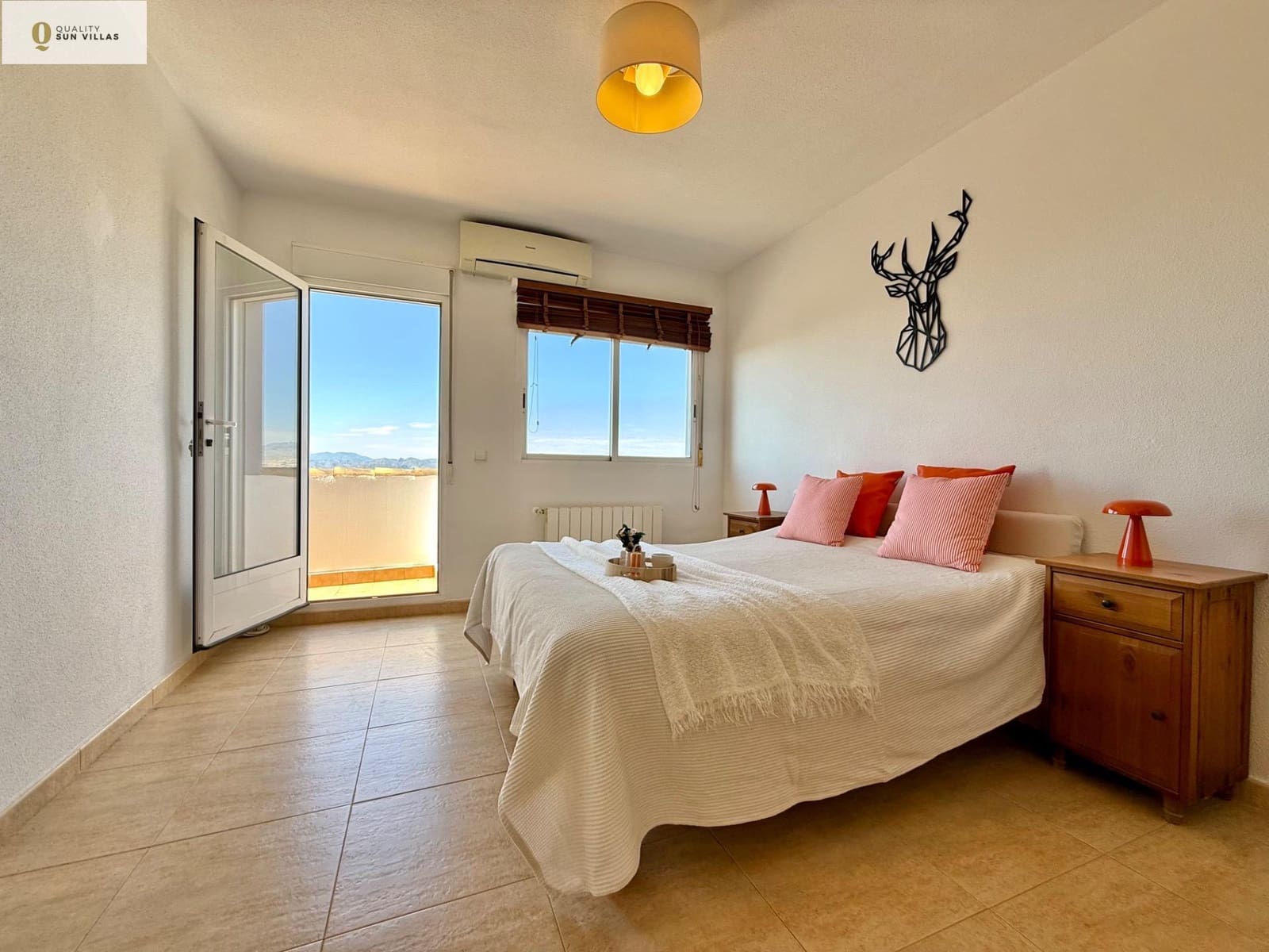 4 slaapkamer Halfvrijstaande villa te koop in Altorreal met zwembad garage - € 325.000 (Ref: 9174601)