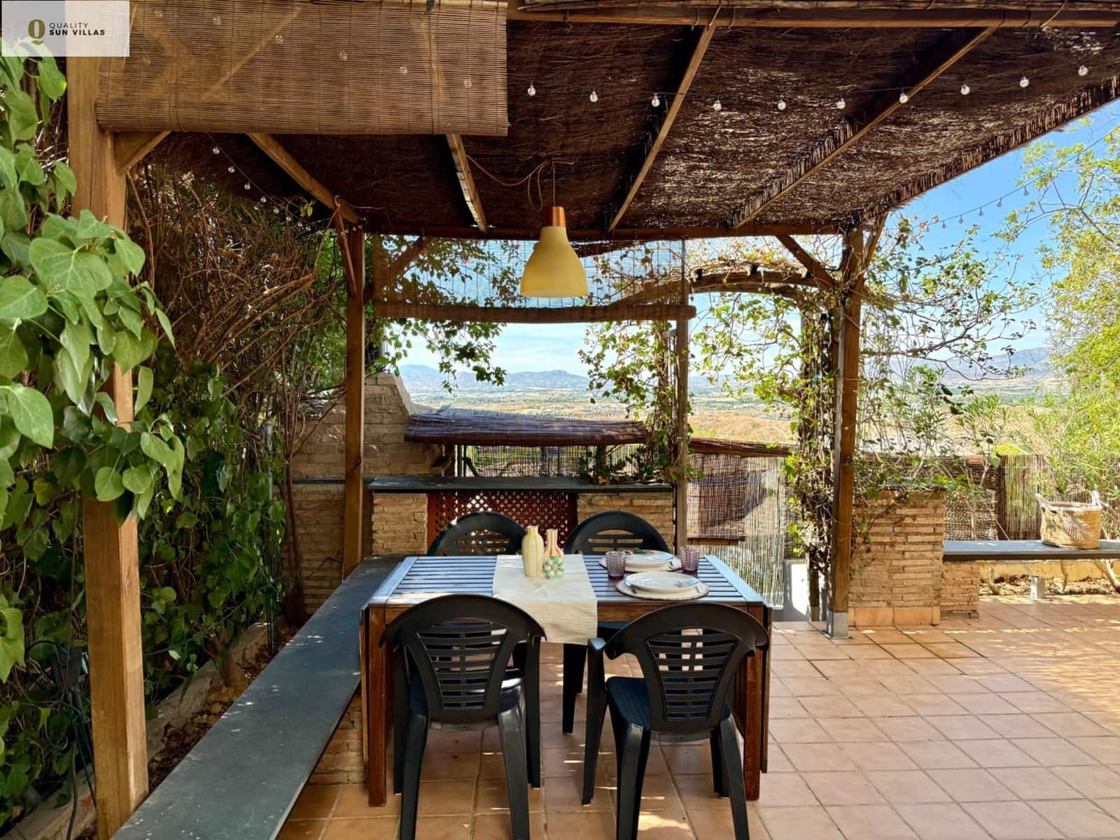 4 slaapkamer Halfvrijstaande villa te koop in Altorreal met zwembad garage - € 325.000 (Ref: 9174601)